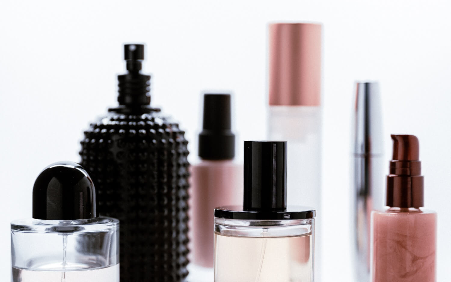Perfumy i kosmetyki w flakonach